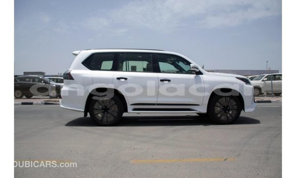 Comprar Importar Lexus LX Branco Carro em Import - Dubai em Bengo Province Comprar Importar Lexus LX Branco Carro em Import - Dubai em Bengo Province