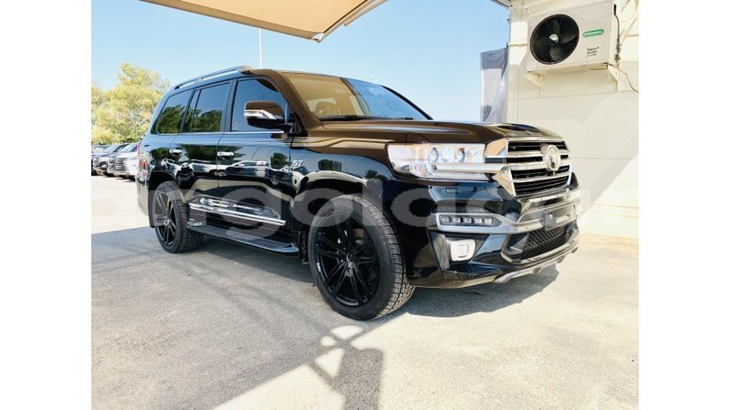 Big with watermark toyota land cruiser bengo province import dubai 5702