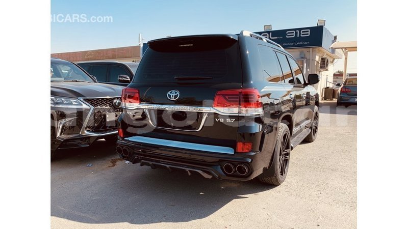 Big with watermark toyota land cruiser bengo province import dubai 5702