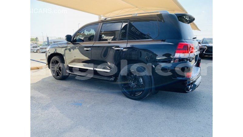 Big with watermark toyota land cruiser bengo province import dubai 5702