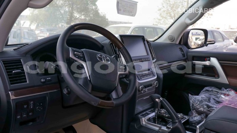 Big with watermark toyota land cruiser bengo province import dubai 5702