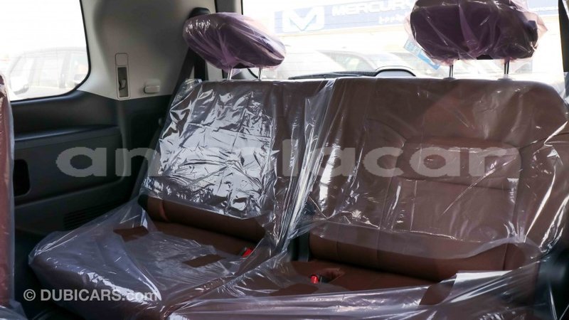 Big with watermark toyota land cruiser bengo province import dubai 5702