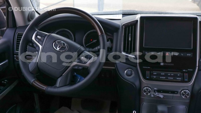Big with watermark toyota land cruiser bengo province import dubai 5702