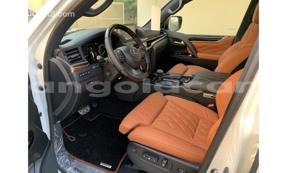 Comprar Importar Lexus LX Branco Carro em Import - Dubai em Bengo Province Comprar Importar Lexus LX Branco Carro em Import - Dubai em Bengo Province