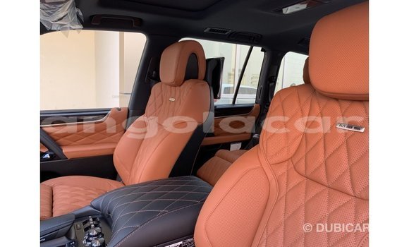Comprar Importar Lexus LX Branco Carro em Import - Dubai em Bengo Province Comprar Importar Lexus LX Branco Carro em Import - Dubai em Bengo Province