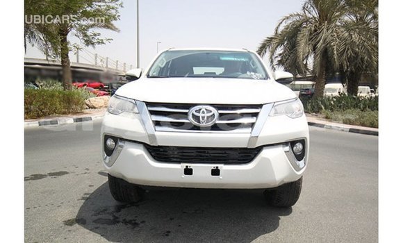 Buy Import Toyota Fortuner White Car in Import - Dubai in Bengo Province Buy Import Toyota Fortuner White Car in Import - Dubai in Bengo Province