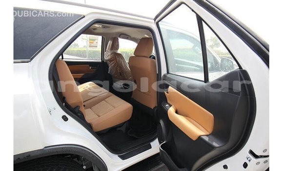 Buy Import Toyota Fortuner White Car in Import - Dubai in Bengo Province Buy Import Toyota Fortuner White Car in Import - Dubai in Bengo Province