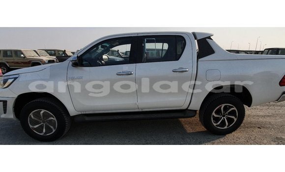 Buy Import Toyota Hilux White Car in Import - Dubai in Bengo Province Buy Import Toyota Hilux White Car in Import - Dubai in Bengo Province
