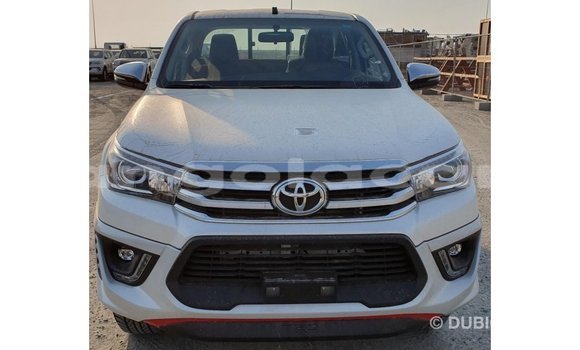 Buy Import Toyota Hilux White Car in Import - Dubai in Bengo Province Buy Import Toyota Hilux White Car in Import - Dubai in Bengo Province