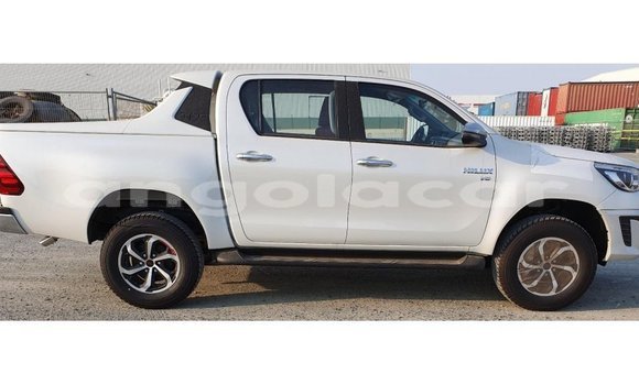Buy Import Toyota Hilux White Car in Import - Dubai in Bengo Province Buy Import Toyota Hilux White Car in Import - Dubai in Bengo Province