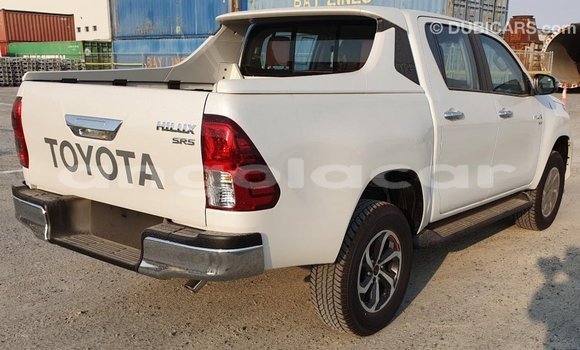 Buy Import Toyota Hilux White Car in Import - Dubai in Bengo Province Buy Import Toyota Hilux White Car in Import - Dubai in Bengo Province