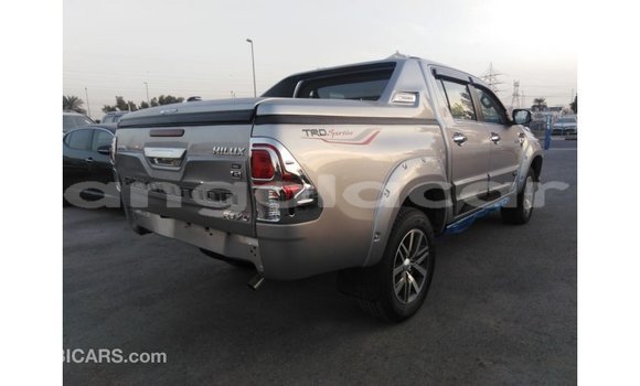 Comprar Importar Toyota Hilux Outro Carro em Import - Dubai em Bengo Province Comprar Importar Toyota Hilux Outro Carro em Import - Dubai em Bengo Province