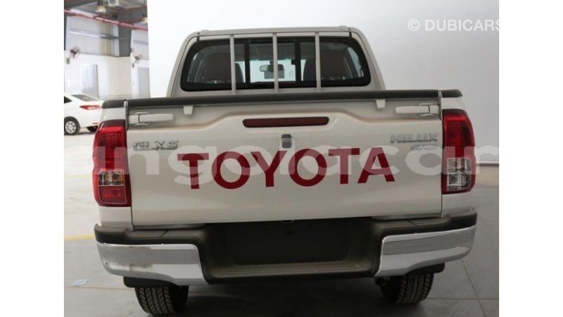 Big with watermark toyota hilux bengo province import dubai 5712