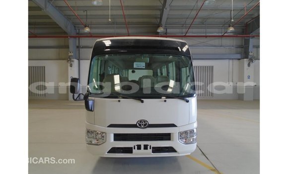 Comprar Importar Abarth 595 Branco Carro em Import - Dubai em Bengo Province Comprar Importar Abarth 595 Branco Carro em Import - Dubai em Bengo Province