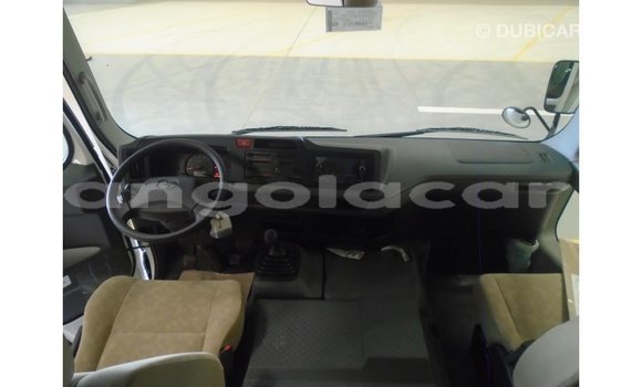 Comprar Importar Abarth 595 Branco Carro em Import - Dubai em Bengo Province Comprar Importar Abarth 595 Branco Carro em Import - Dubai em Bengo Province