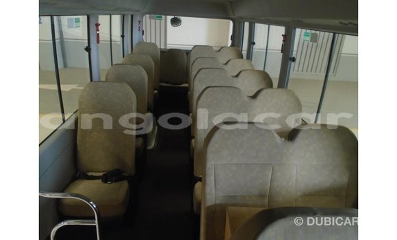 Comprar Importar Abarth 595 Branco Carro em Import - Dubai em Bengo Province Comprar Importar Abarth 595 Branco Carro em Import - Dubai em Bengo Province