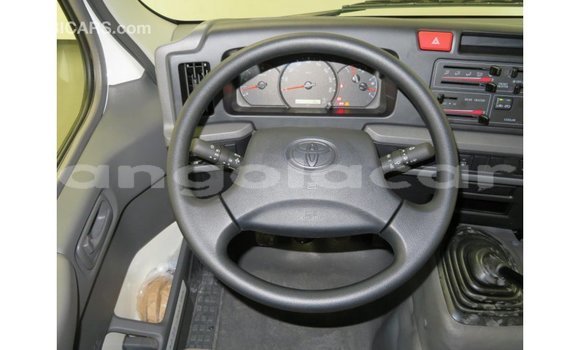 Comprar Importar Toyota Coaster Branco Carro em Import - Dubai em Bengo Province Comprar Importar Toyota Coaster Branco Carro em Import - Dubai em Bengo Province