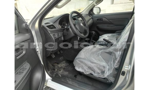 Comprar Importar Mitsubishi L200 Outro Carro em Import - Dubai em Bengo Province Comprar Importar Mitsubishi L200 Outro Carro em Import - Dubai em Bengo Province