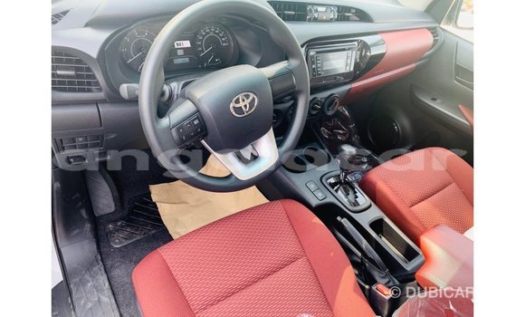 Comprar Importar Toyota Hilux Branco Carro em Import - Dubai em Bengo Province Comprar Importar Toyota Hilux Branco Carro em Import - Dubai em Bengo Province