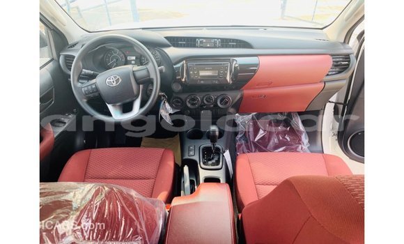 Comprar Importar Toyota Hilux Branco Carro em Import - Dubai em Bengo Province Comprar Importar Toyota Hilux Branco Carro em Import - Dubai em Bengo Province