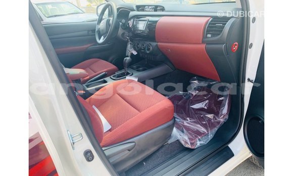Comprar Importar Toyota Hilux Branco Carro em Import - Dubai em Bengo Province Comprar Importar Toyota Hilux Branco Carro em Import - Dubai em Bengo Province