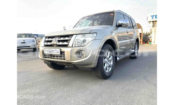 Comprar Importar Mitsubishi Pajero Outro Carro em Import - Dubai em Bengo Province Comprar Importar Mitsubishi Pajero Outro Carro em Import - Dubai em Bengo Province
