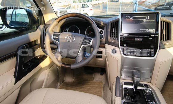 Buy Import Toyota Land Cruiser Black Car in Import - Dubai in Bengo Province Buy Import Toyota Land Cruiser Black Car in Import - Dubai in Bengo Province