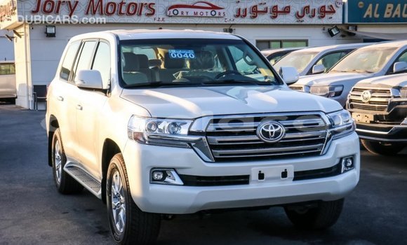 Buy Import Toyota Land Cruiser White Car in Import - Dubai in Bengo Province Buy Import Toyota Land Cruiser White Car in Import - Dubai in Bengo Province