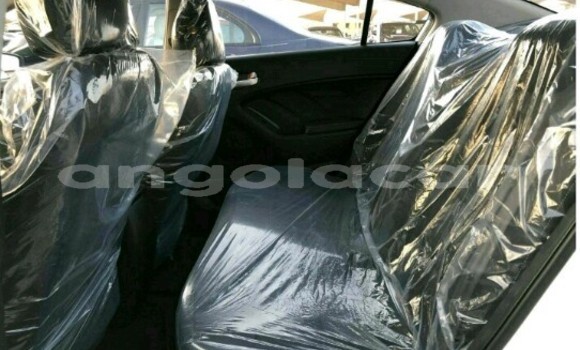 Comprar Usado Kia Cerato Branco Carro em Luanda em Luanda Province Comprar Usado Kia Cerato Branco Carro em Luanda em Luanda Province
