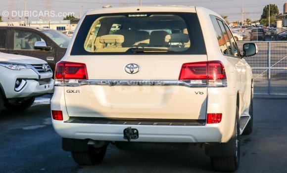 Buy Import Toyota Land Cruiser White Car in Import - Dubai in Bengo Province Buy Import Toyota Land Cruiser White Car in Import - Dubai in Bengo Province