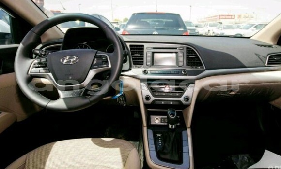 Comprar Novo Hyundai Elantra Branco Carro em Luanda em Luanda Province Comprar Novo Hyundai Elantra Branco Carro em Luanda em Luanda Province
