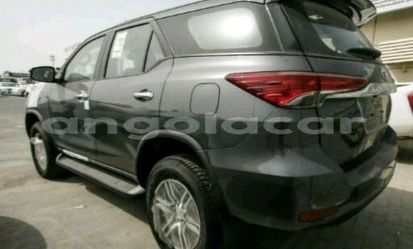 Acheter Neuf Voiture Toyota Fortuner Autre à Luanda, Province de Luanda Acheter Neuf Voiture Toyota Fortuner Autre à Luanda, Province de Luanda