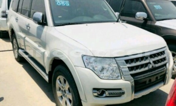 Buy New Mitsubishi Pajero White Car in Luanda in Luanda Province Buy New Mitsubishi Pajero White Car in Luanda in Luanda Province