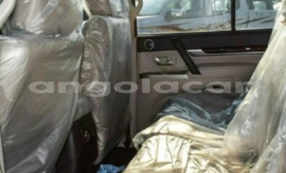 Comprar Novo Mitsubishi Pajero Outro Carro em Luanda em Luanda Province Comprar Novo Mitsubishi Pajero Outro Carro em Luanda em Luanda Province