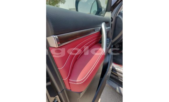 Buy Import Toyota Land Cruiser Red Car in Import - Dubai in Bengo Province Buy Import Toyota Land Cruiser Red Car in Import - Dubai in Bengo Province