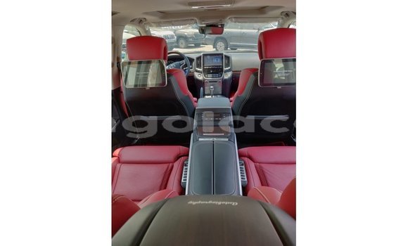 Buy Import Toyota Land Cruiser Red Car in Import - Dubai in Bengo Province Buy Import Toyota Land Cruiser Red Car in Import - Dubai in Bengo Province
