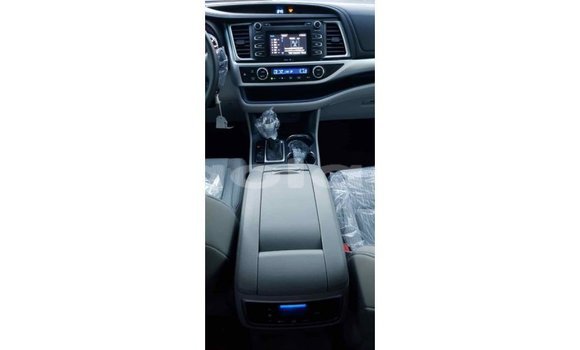 Comprar Importar Toyota Highlander Outro Carro em Import - Dubai em Bengo Province Comprar Importar Toyota Highlander Outro Carro em Import - Dubai em Bengo Province