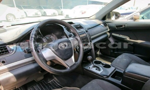 Comprar Novo Toyota Camry Branco Carro em Luanda em Luanda Province Comprar Novo Toyota Camry Branco Carro em Luanda em Luanda Province