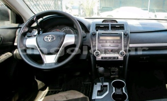 Comprar Novo Toyota Camry Branco Carro em Luanda em Luanda Province Comprar Novo Toyota Camry Branco Carro em Luanda em Luanda Province