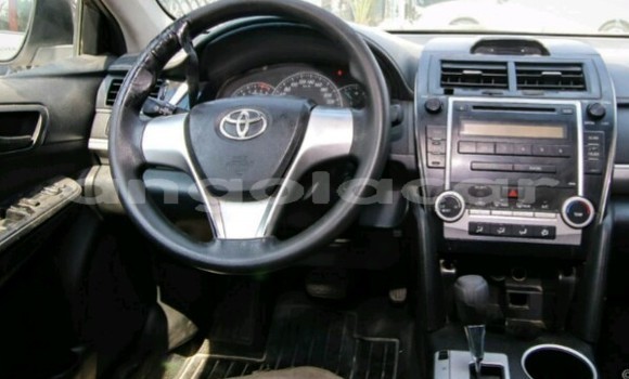 Comprar Novo Toyota Camry Branco Carro em Luanda em Luanda Province Comprar Novo Toyota Camry Branco Carro em Luanda em Luanda Province