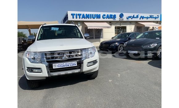 Comprar Importar Mitsubishi Pajero Branco Carro em Import - Dubai em Bengo Province Comprar Importar Mitsubishi Pajero Branco Carro em Import - Dubai em Bengo Province