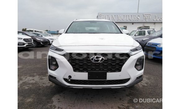 Acheter Import Voiture Hyundai Santa Fe Blanc à Import - Dubai, Province de Bengo Acheter Import Voiture Hyundai Santa Fe Blanc à Import - Dubai, Province de Bengo