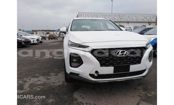 Acheter Import Voiture Hyundai Santa Fe Blanc à Import - Dubai, Province de Bengo Acheter Import Voiture Hyundai Santa Fe Blanc à Import - Dubai, Province de Bengo