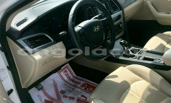 Buy New Hyundai Sonata White Car in Luanda in Luanda Province Buy New Hyundai Sonata White Car in Luanda in Luanda Province