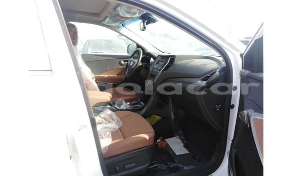 Comprar Importar Hyundai Santa Fe Branco Carro em Import - Dubai em Bengo Province Comprar Importar Hyundai Santa Fe Branco Carro em Import - Dubai em Bengo Province