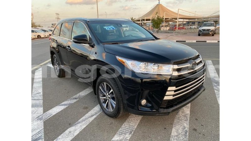 Big with watermark toyota highlander bengo province import dubai 5914