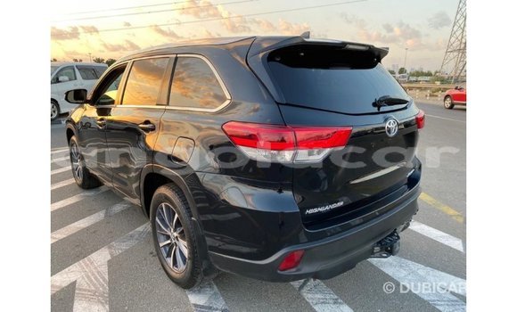 Comprar Importar Toyota Highlander Preto Carro em Import - Dubai em Bengo Province Comprar Importar Toyota Highlander Preto Carro em Import - Dubai em Bengo Province