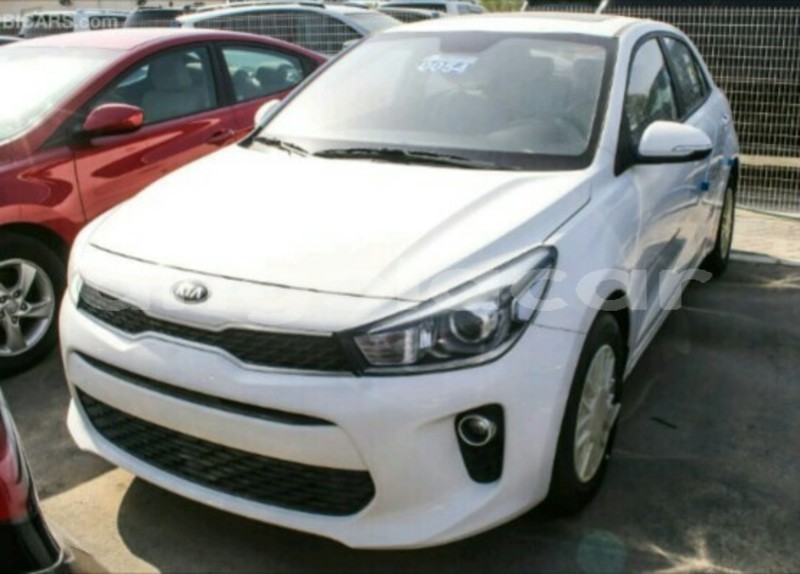 Big with watermark kia rio luanda province luanda 5916