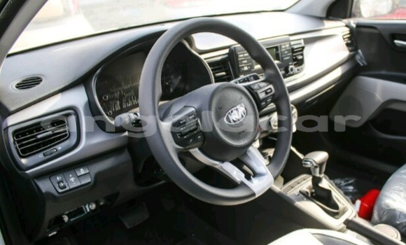Buy New Kia rio White Car in Luanda in Luanda Province Buy New Kia rio White Car in Luanda in Luanda Province