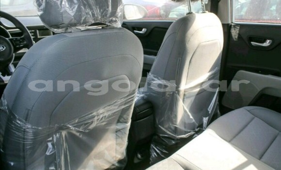 Buy New Kia rio White Car in Luanda in Luanda Province Buy New Kia rio White Car in Luanda in Luanda Province